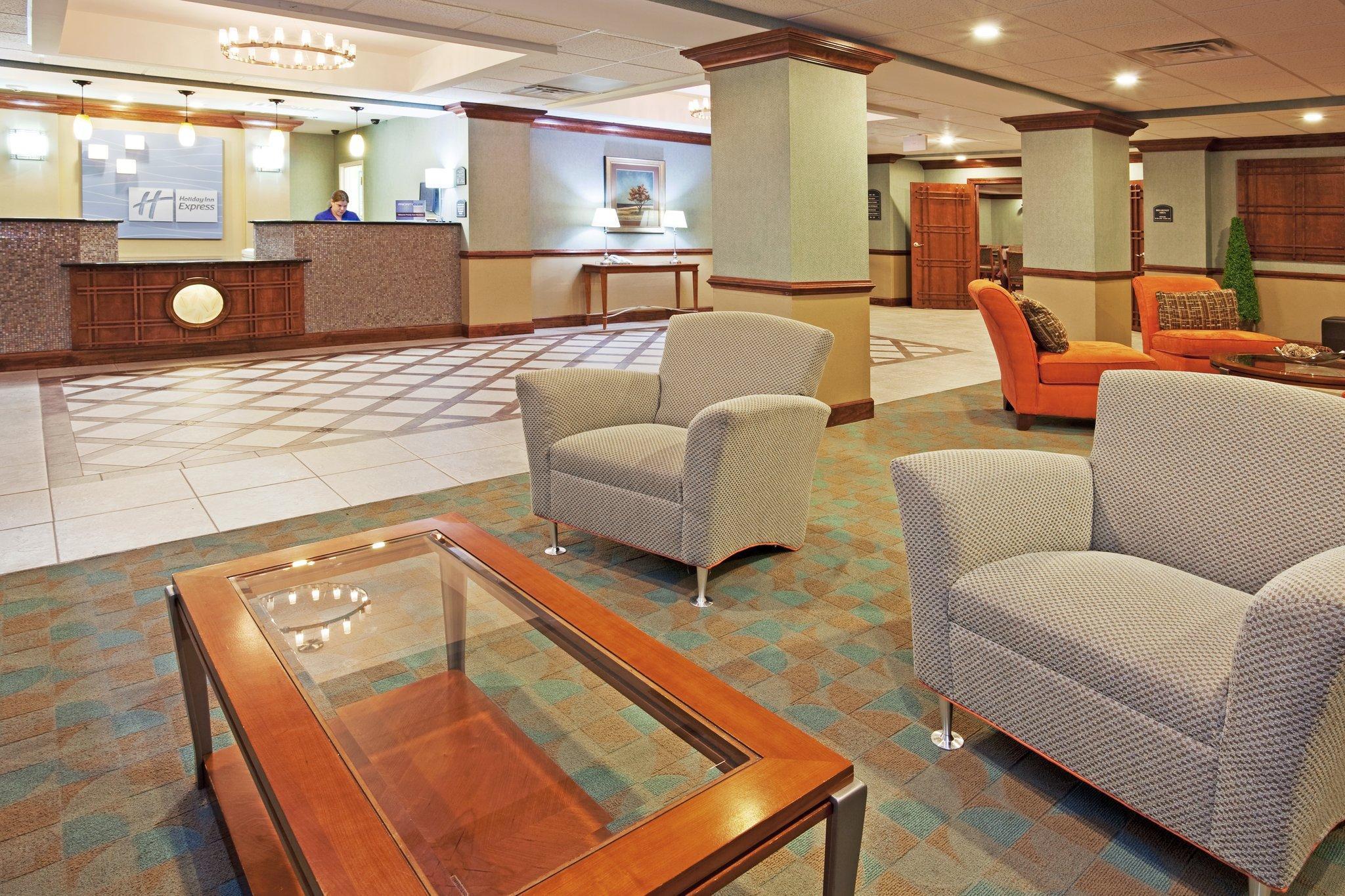 Holiday Inn Express Hotel And Suites Petersburg - Fort Lee By Ihg Exterior photo