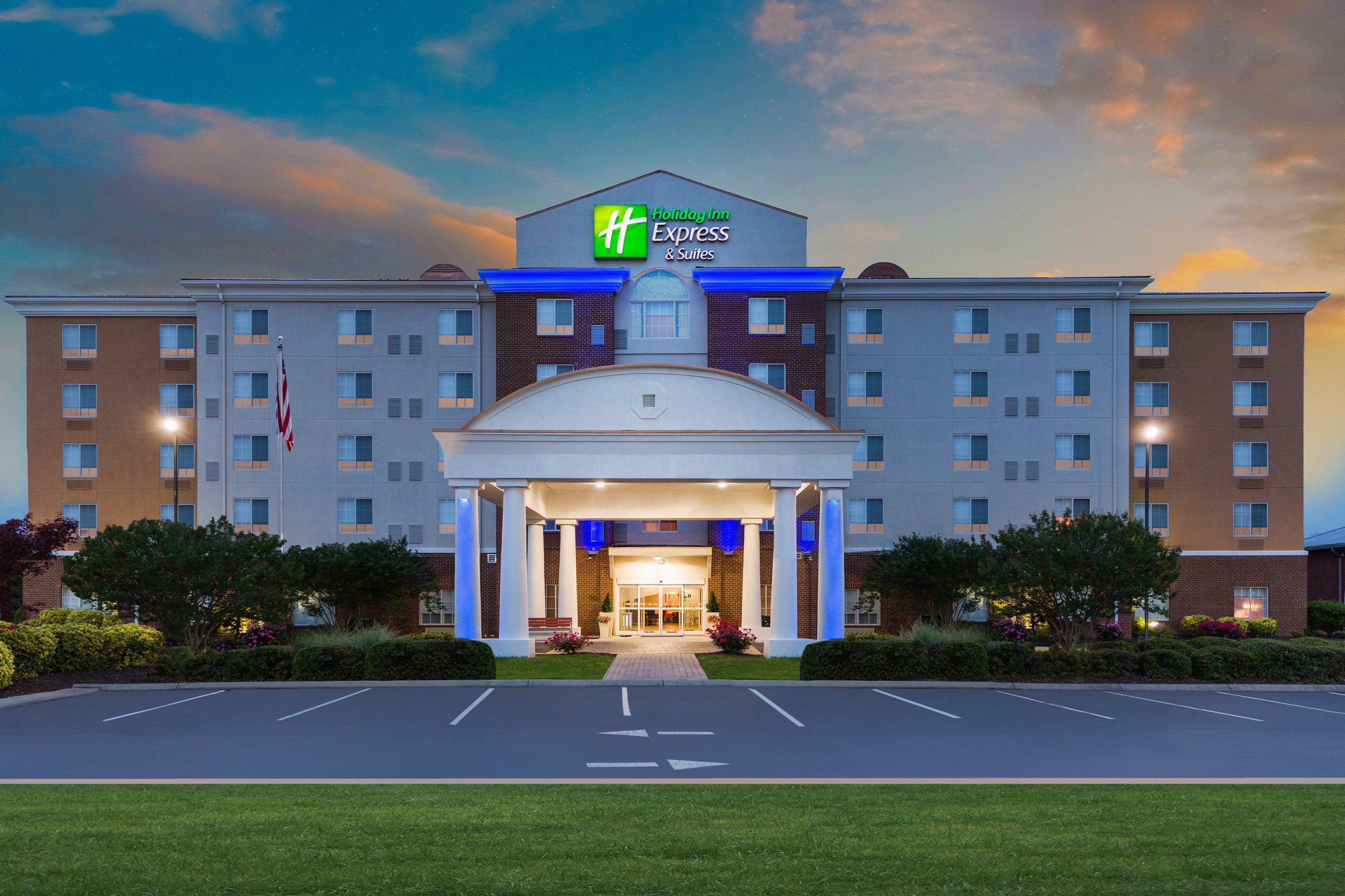 Holiday Inn Express Hotel And Suites Petersburg - Fort Lee By Ihg Exterior photo
