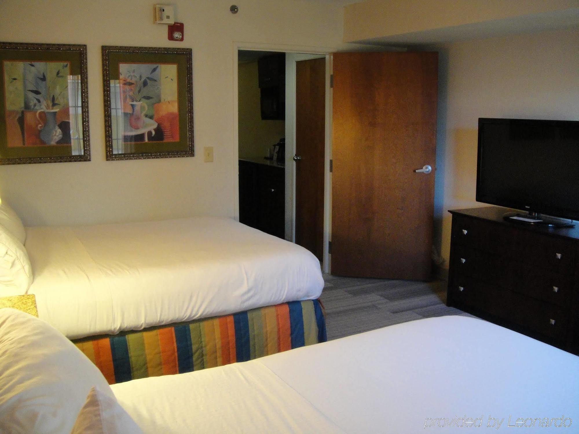 Holiday Inn Express Hotel And Suites Petersburg - Fort Lee By Ihg Exterior photo