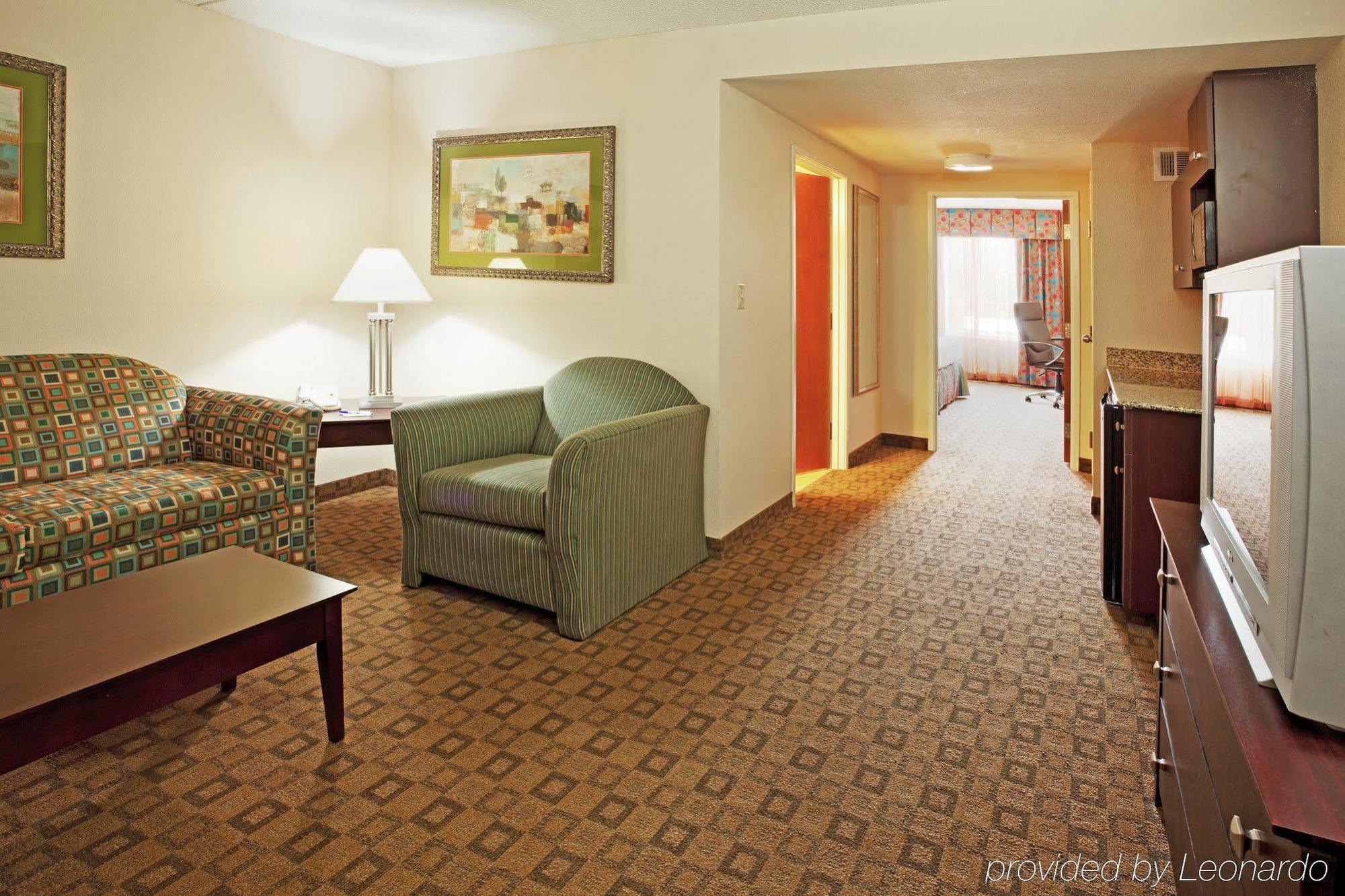Holiday Inn Express Hotel And Suites Petersburg - Fort Lee By Ihg Exterior photo